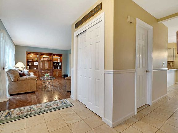 4th image of 1408 Weeping Willow Ct