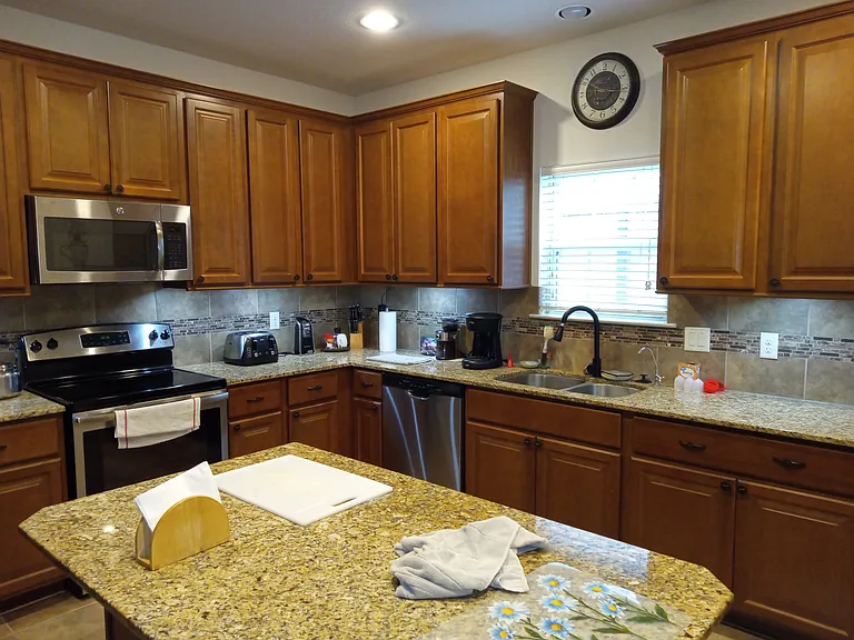 15705 Corinthian Way — Photo 8