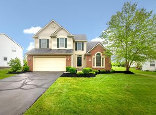 9367 Cadogan Ct, Powell, OH 43065