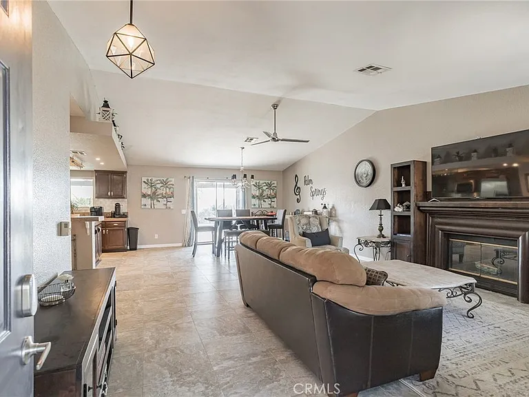 27350 Melanita Dr — Photo 20