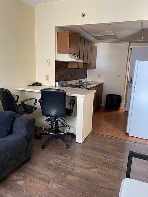 2nd image of 107 E 2nd St #309