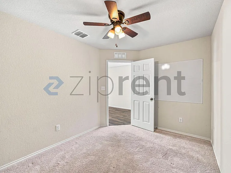 10334 Glimmer — Photo 19