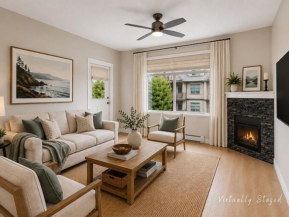 4th image of 2117 Meredith Rd #307