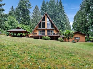 4748 NE Hendrickson Rd, Poulsbo, WA 98370