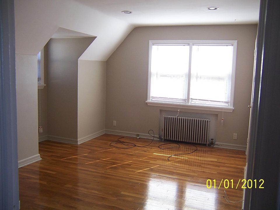 2nd image of 46 Aberdeen Ct #2