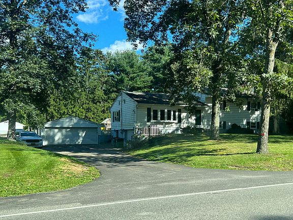 4th image of 99 Lake Walton Rd