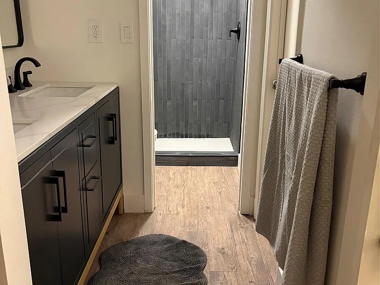 106 S Mount Rushmore Dr — Photo 15