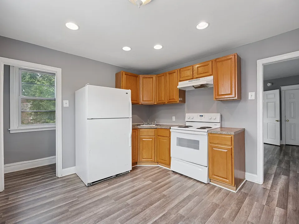 1873 E Tulpehocken St #1F