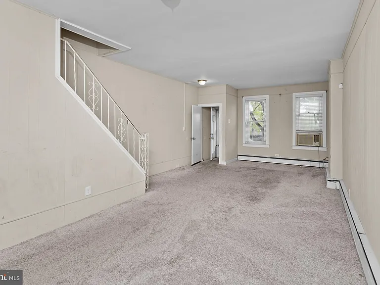 244 Jersey St — Photo 3