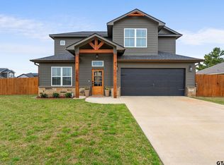 15365 Spring Oaks Dr, Lindale, TX 75771