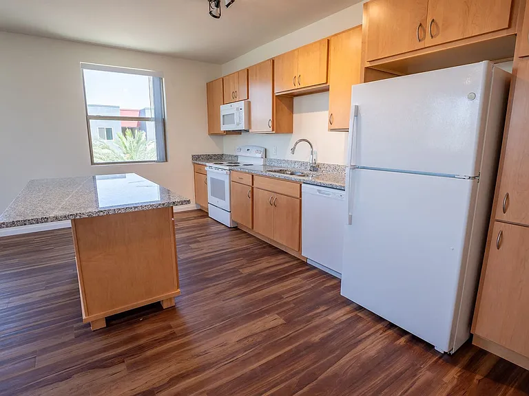 Vista Ridge Apartments — Photo 26