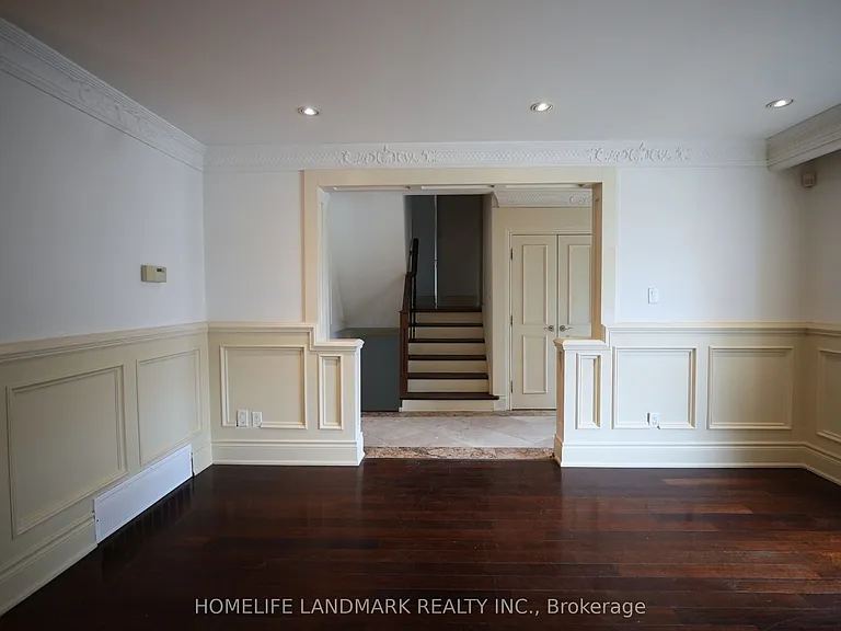 138 Newton Dr — Photo 8