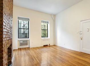 275 W 22nd St #A, New York, NY 10011