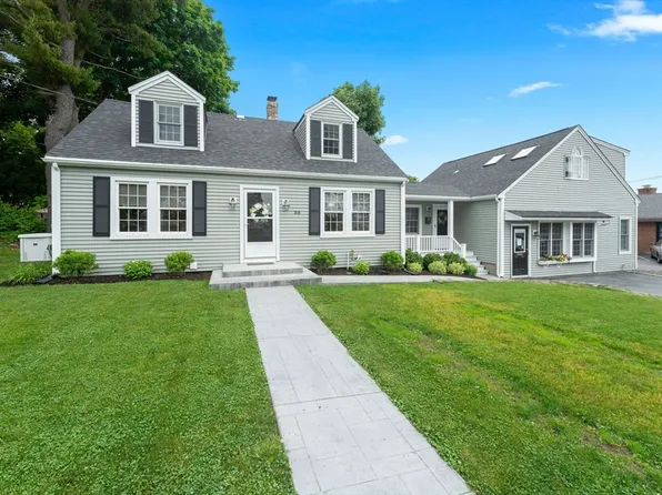 35 Bowker Ter, Somerset, MA 02726