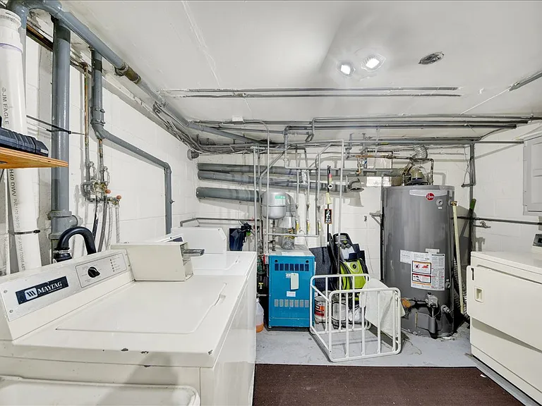 21 E Cedar St #2 — Photo 9