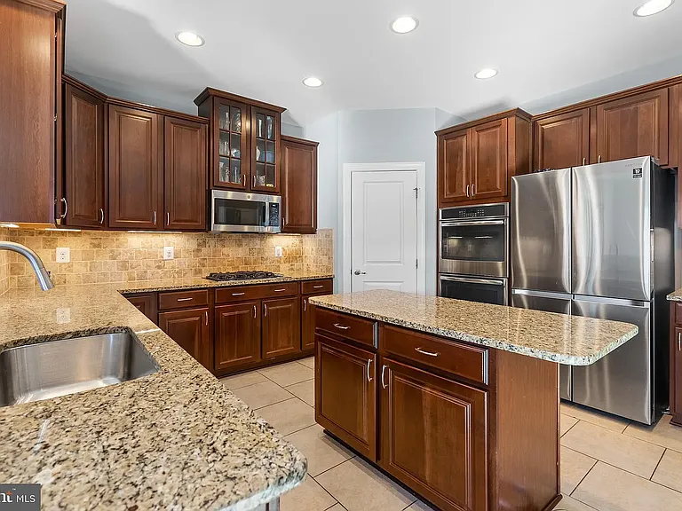 26769 Crusher Dr — Photo 7