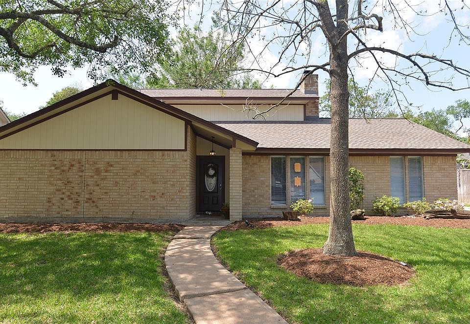 1st image of 1511 Lake Bank Ct