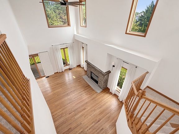 5th image of 146 Santa Fe Ln
