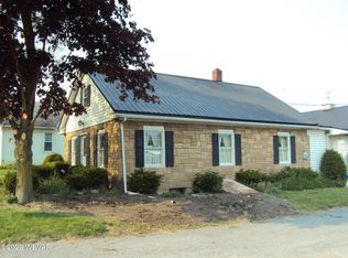 165 S Mill St, Loganton, PA 17747