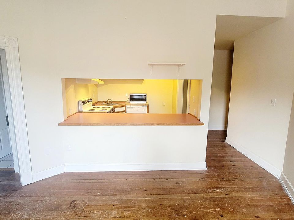 1st image of 304 N Adams St #D