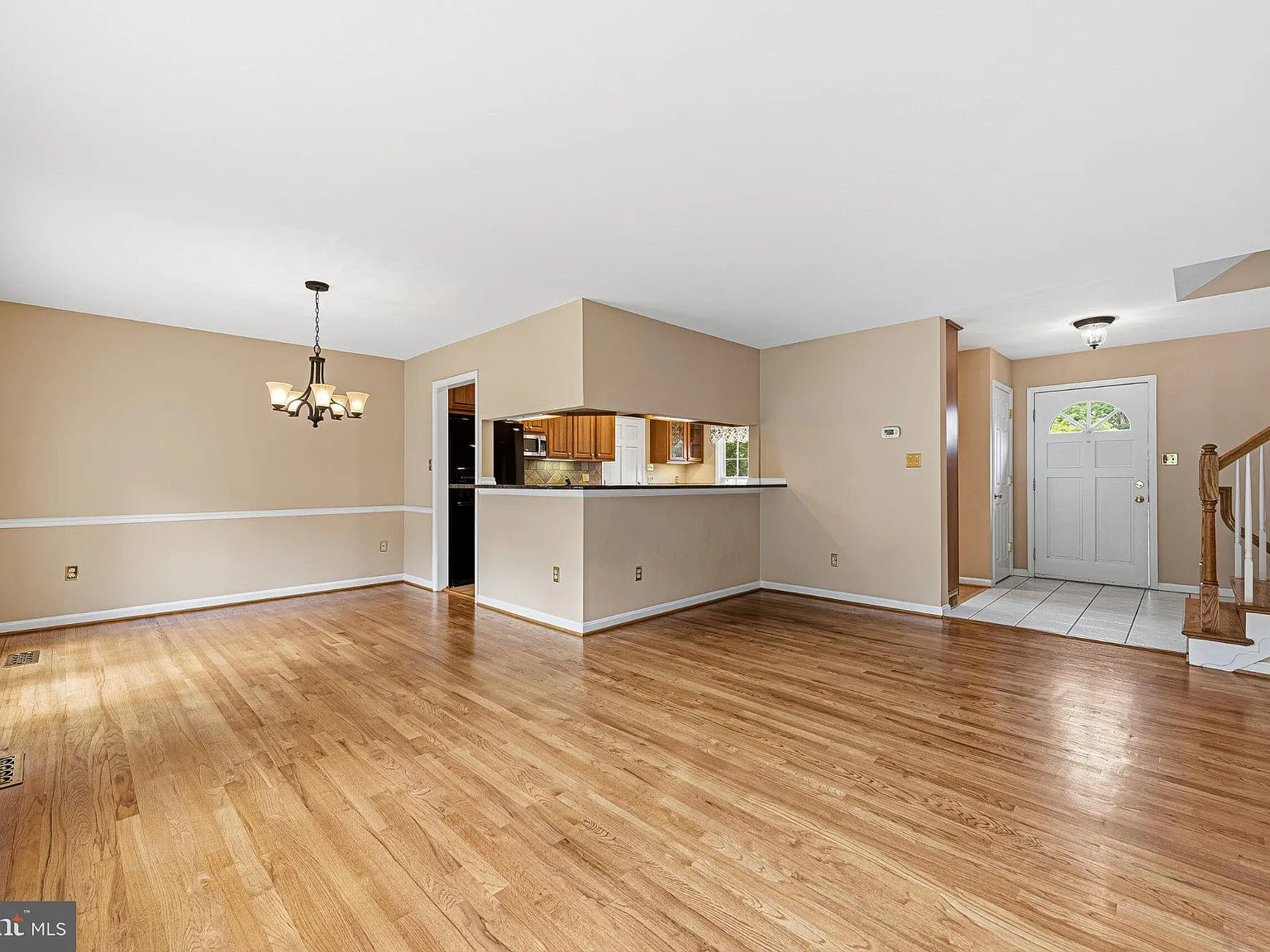 4 bed, 2.5 bath, 2630 sqft, $4,750 — Photo 4