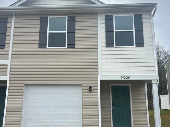 1922 G Tranquility Cir, Newton, NC 28658