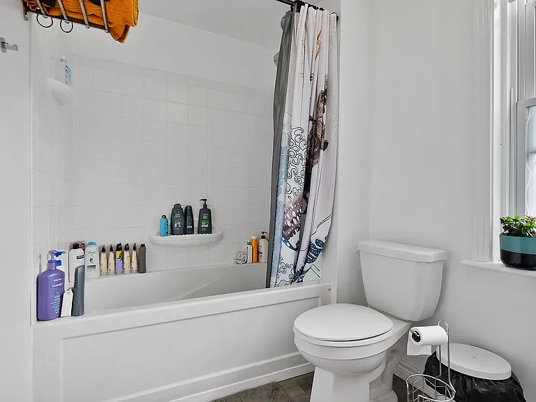 481 Besserer St #1 — Photo 44