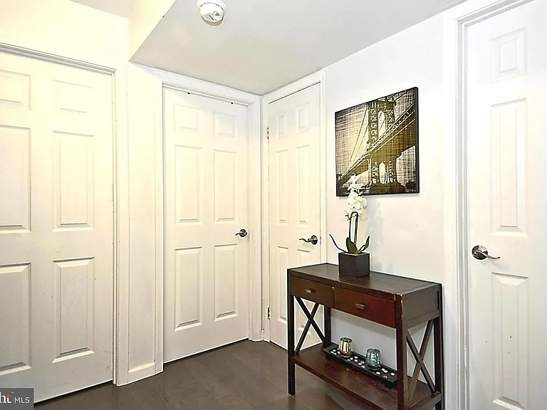 9009 Orange Hunt Ln — Photo 10