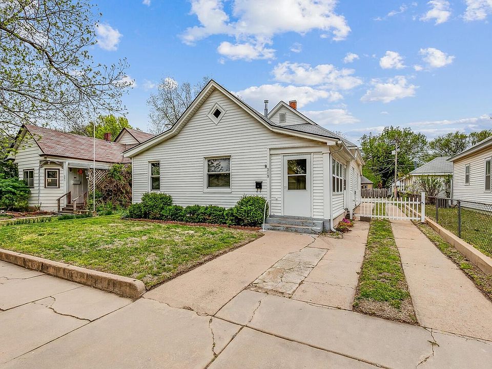 319 E 8th - 319 E 8th Ave Hutchinson KS | Zillow