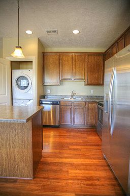 3rd image of 19119 Marcy St APT 101