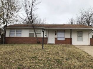4009 S Locust Dr, Midwest City, OK 73110