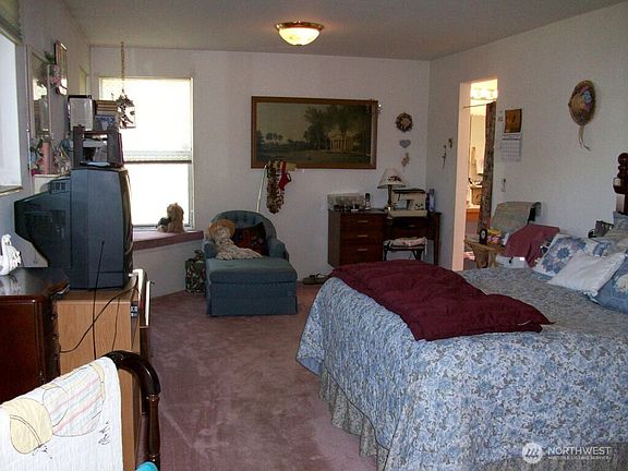 3rd image of 11054 SE 192nd Street