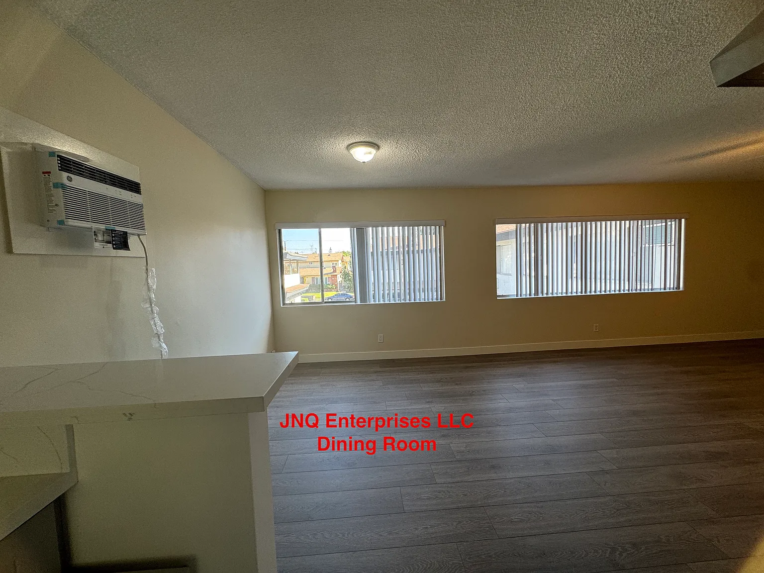 2 bed, 875 sqft, $2,300 — Photo 3