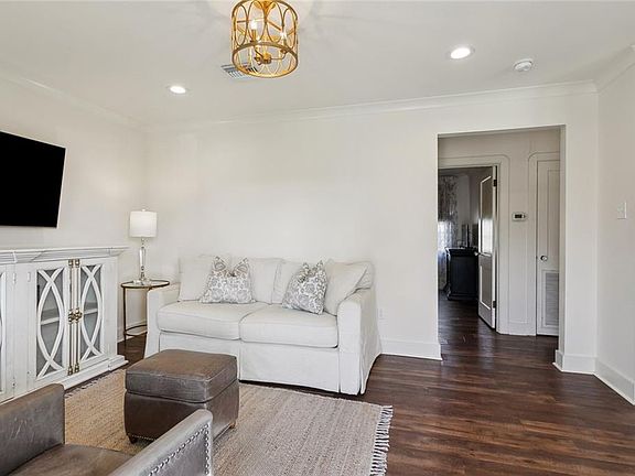 5th image of 126 Destrehan Dr