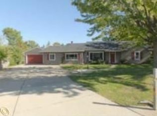 1600 Grace Ave, Rochester Hills, MI 48309