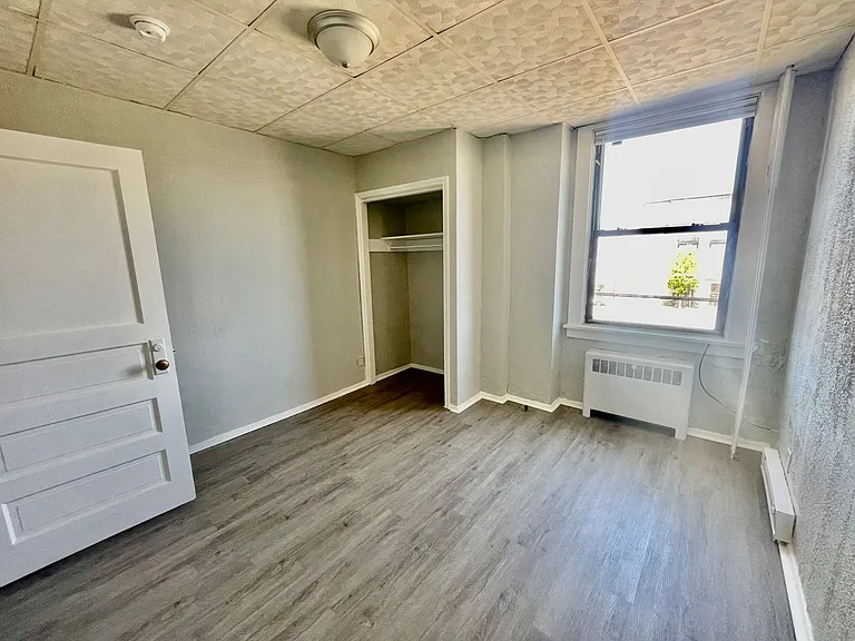 810 Amity Street — Photo 16