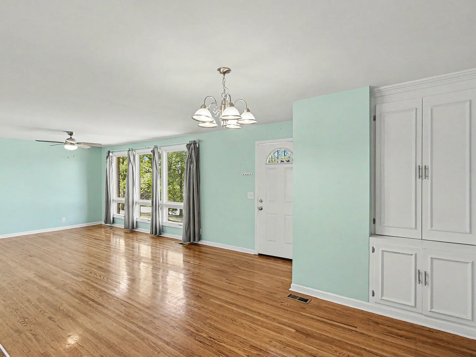 3 bed, 1522 sqft, $2,650 — Photo 4
