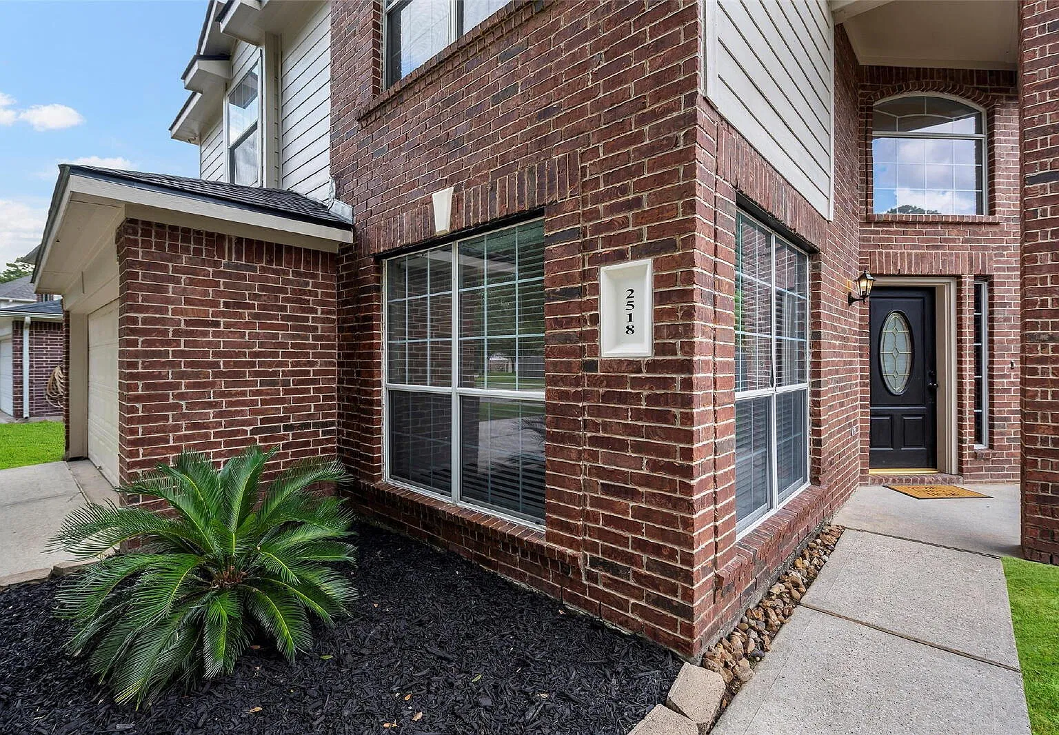 3 bed, 2.5 bath, 2654 sqft, $2,250 — Photo 3