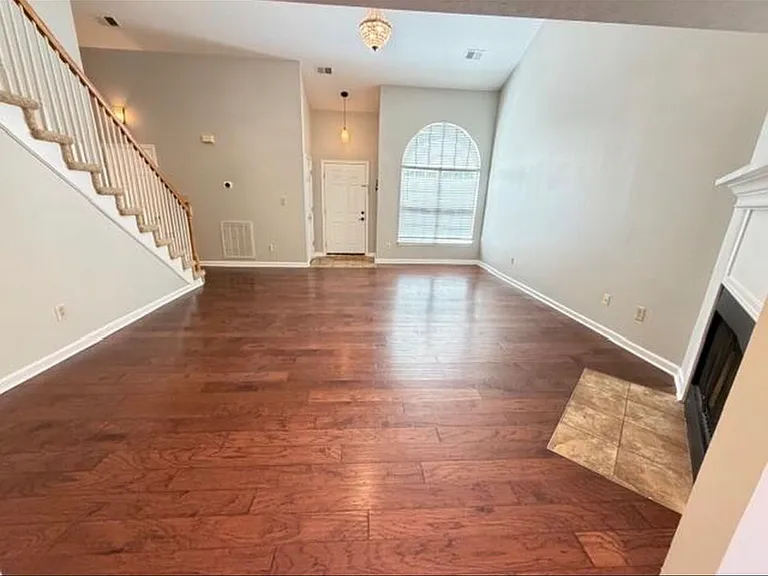 3392 Tyler Ct — Photo 10