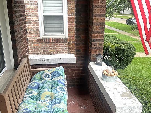 3rd image of 3814 Madison Ave