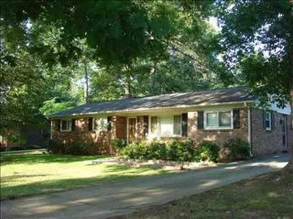 391 Wadsworth Rd, Spartanburg, SC 29301