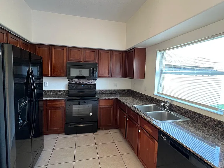 3986 Rollingsford Cir — Photo 27