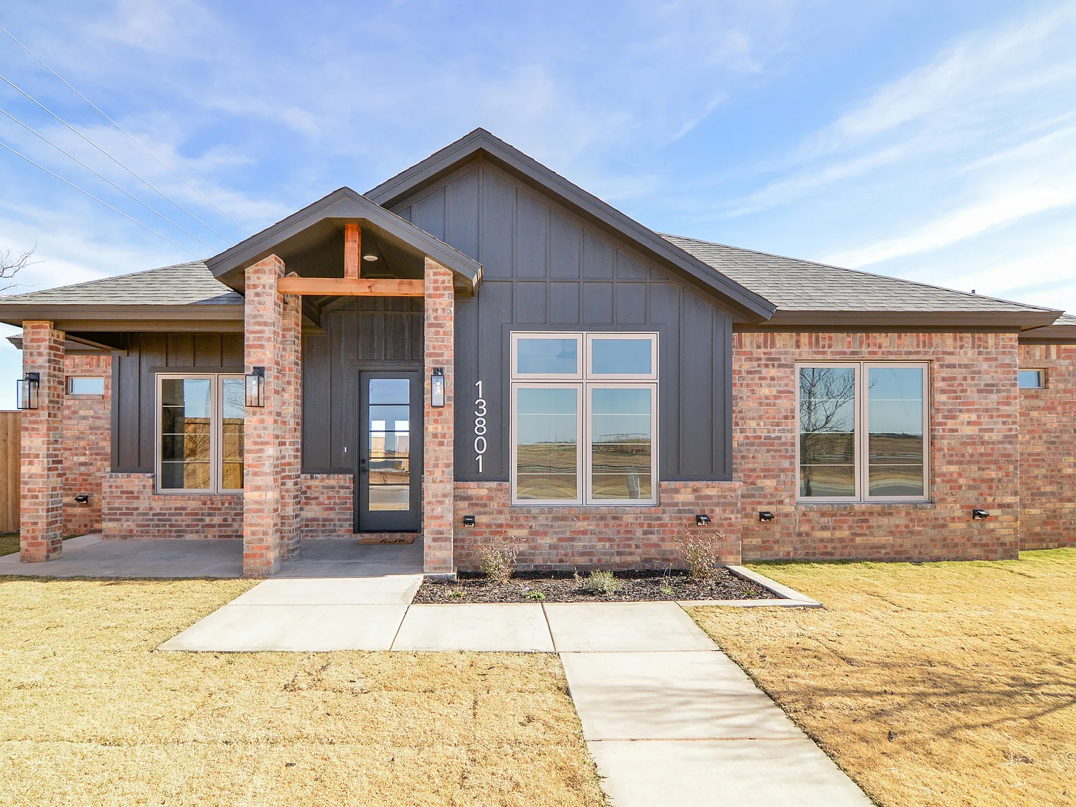 13801 Uxbridge Avenue