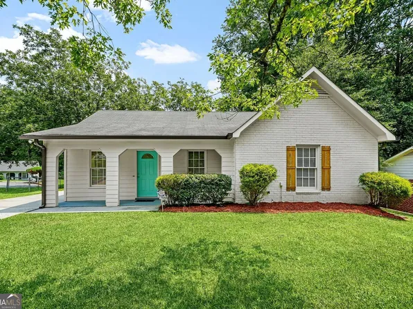 8426 Alden Dr, Riverdale, GA 30274
