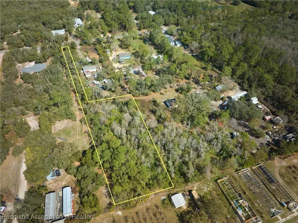 Huggins Rd, Lake Wales, FL 33898