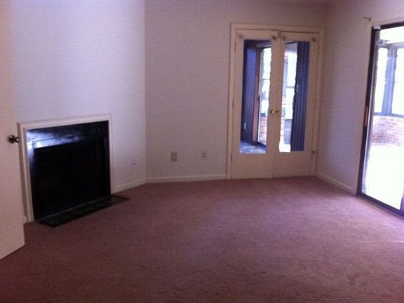 4th image of 108 Stone Mill Dr