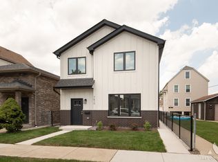 7610 W 60th Pl, Summit, IL 60501