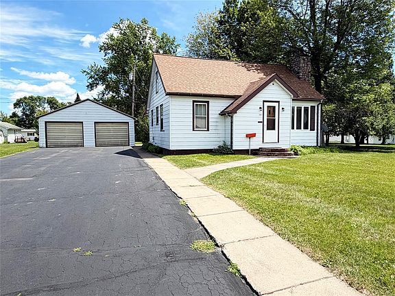 2nd image of 505 E 10th Street