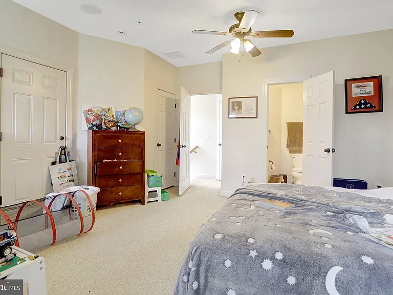 5228 Harold Secord St — Photo 42