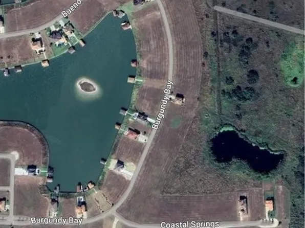 90 E Burgundy Bay, Pt O Connor, TX 77982